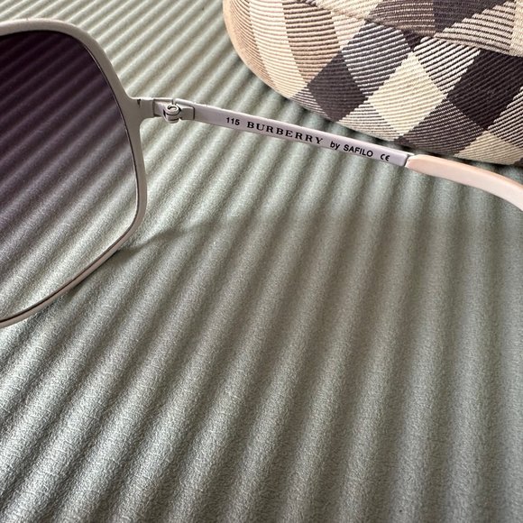 Burberry Sunglasses with Case - RARE VINTAGE - Picture 11 of 13